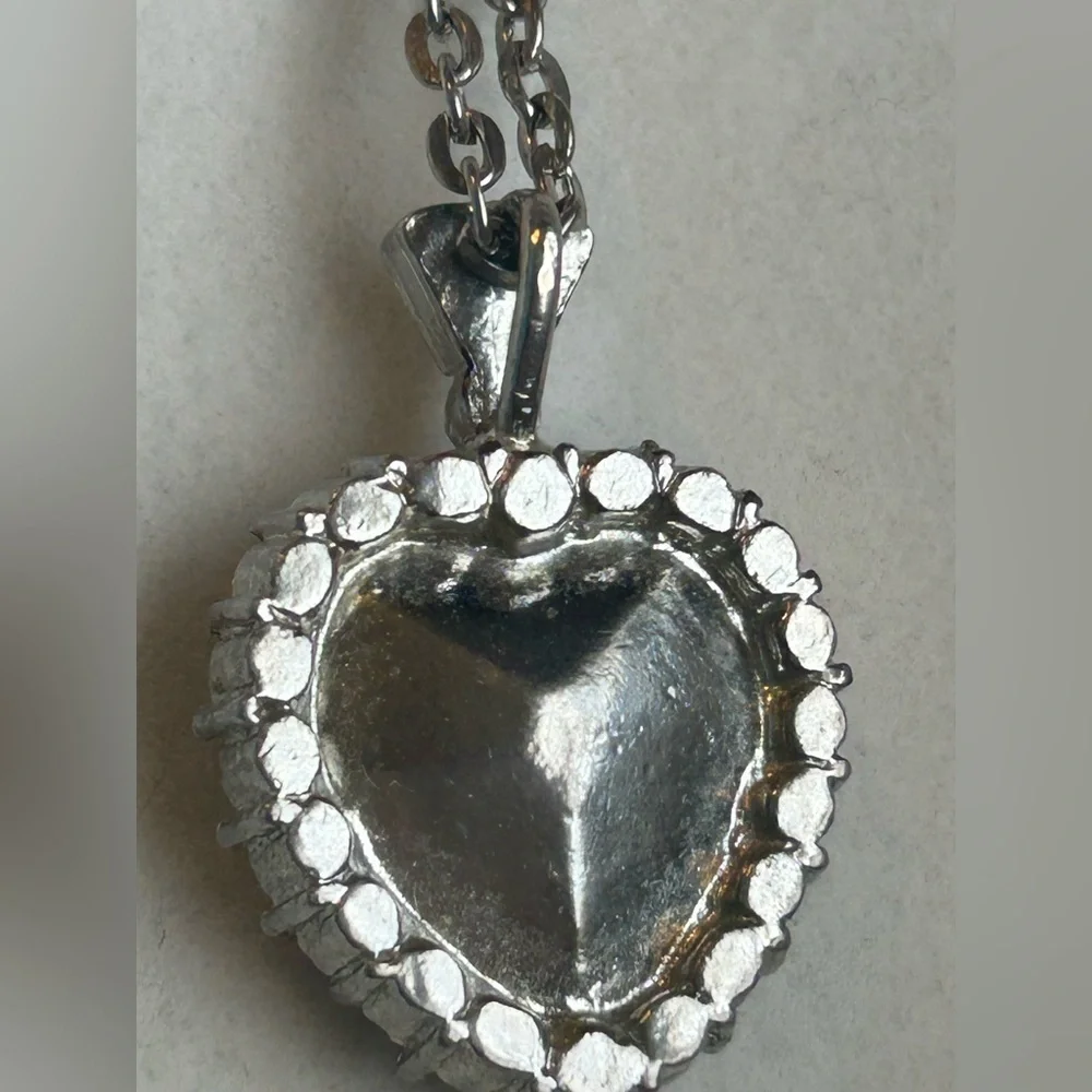 Royal Blue Heart Rhinestone Pendant Necklace Silver Tone Chain Vintage Necklace - Picture 8 of 14